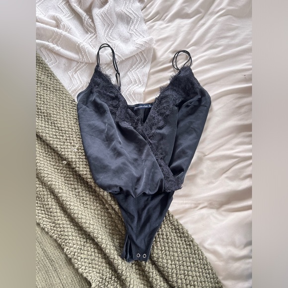 Abercrombie tank top bodysuit - Picture 3 of 3